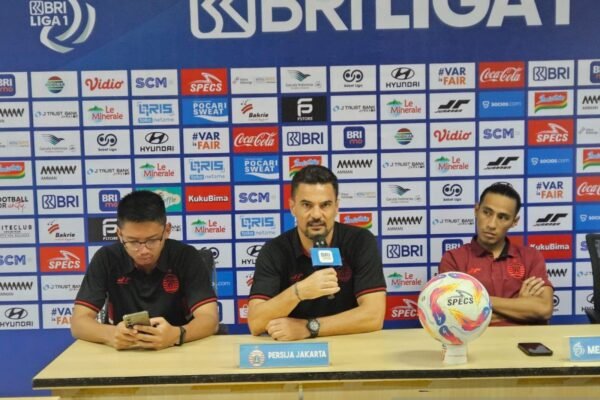 Pena: Persija Tampil Tanpa 'Ritme' Jelas di Babak Pertama