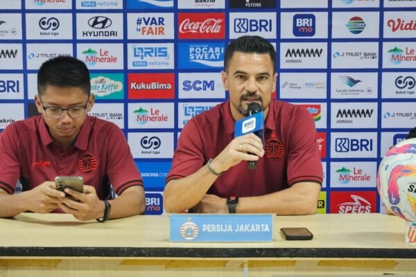 Carlos Peña: Persaingan di Papan Atas Liga 1 Semakin Memanas