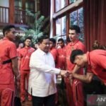 Presiden Prabowo Subianto Rayakan Kemenangan Timnas Indonesia atas China Melalui Makan Bersama