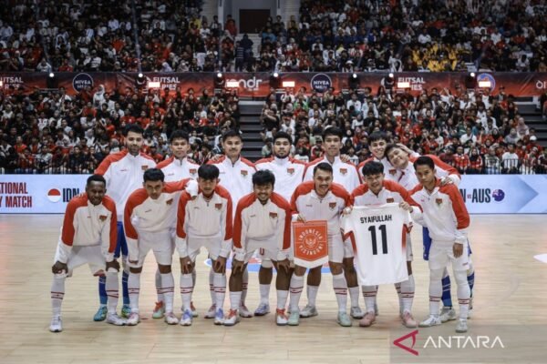 Berikut adalah beberapa alternatif judul untuk "20 Pemain Futsal Dipanggil Jalani Pelatnas SEA Games 2025":

1. "20 Atlet Futsal Terpilih untuk Pelatnas SEA Games 2025"
2. "Tim Futsal: 20 Pemain Dipanggil untuk Persiapan SEA Games 2025"
3. "SEA Games 2025: 20 pemain Futsal Siap Ikuti Pelatnas"
4. "Pelatnas SEA Games 2025: Daftar 20 Pemain Futsal yang Dipilih"
5. "Persiapan SEA Games 2025: 20 Pemain Futsal Dapat Panggilan"
6. "20 Pemain Futsal Mengawali Pelatnas Menjelang SEA Games 2025"
7. "Tim Futsal Mengumumkan 20 Pemain untuk Pelatnas SEA Games 2025"
8. "20 Pemain Futsal Diberi Kesempatan di Pelatnas SEA Games 2025"
9. "Pelatnas SEA Games 2025: Memperkenalkan 20 Pemain Futsal Terbaik"
10. "Futsal Menuju SEA Games 2025: 20 Pemain Telah Dipilih untuk Pelatnas"

Semoga ini membantu!